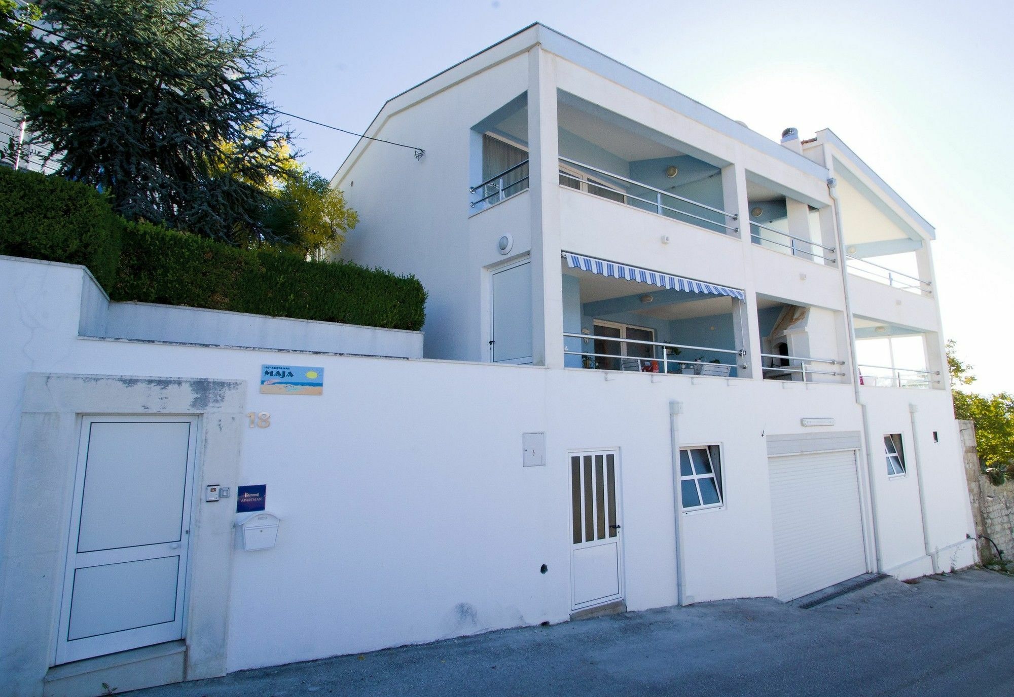 Apartments Maja Podstrana Exterior photo